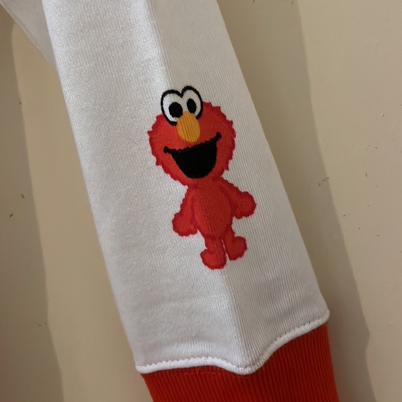 Universal Studios Japan Sesame Street Elmo Hoodie Sweater - Picture 8 of 14